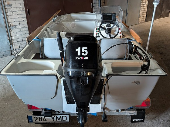 Mootorpaat Astra M400