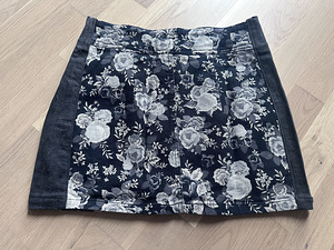 Юбка (2 фото из 2)