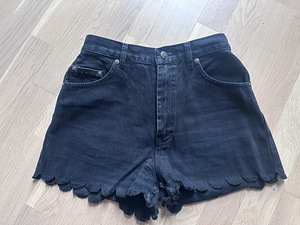 Джинсовые шорты (3 фото из 5)