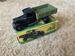 Модель автомобиля GAZ AA 1:43 (1 фото из 6)