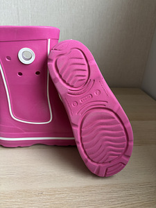 Crocs (3 foto / 3)