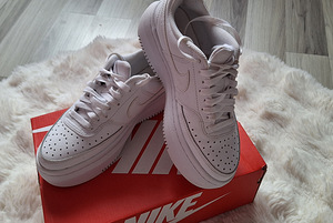 Кроссовки Nike размер 37.5 (2 фото из 4)