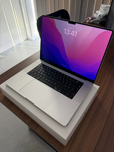 MacBook Pro 16” M4 Pro / 14C CPU / 20C GPU / 48GB / 1TB SSD (1 foto / 2)
