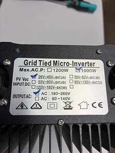 Продается солнечный инвертор 24v 1000w (2 фото из 3)