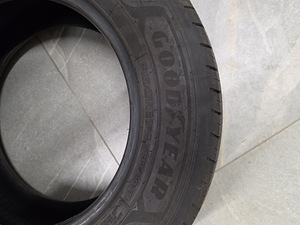 Шины 215/65R16C (1 фото из 2)