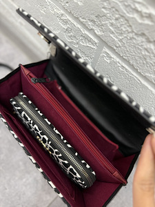 Guess kott (3 foto / 3)