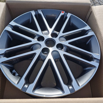 Kia valuveljed 17" uued