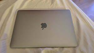 MacBook Air 13” 2020 (2 фото из 7)