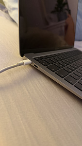 MacBook Air 13” 2020 (3 фото из 7)