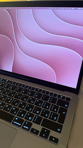 MacBook Air 13” 2020 (5 фото из 7)
