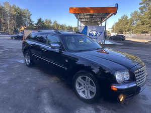 Chrjsler 300c (8 фото из 9)