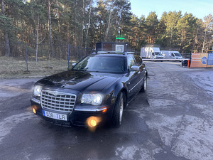 Chrjsler 300c (9 фото из 9)