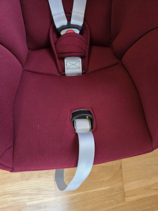 Maxi-cosi Tinca turvahäll + FamilyFix (3 foto / 5)