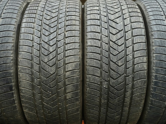 R22 Pirelli 285/40/22 - paigaldus
