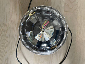 LED музыкальный проектор (5 фото из 5)