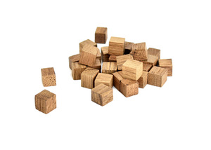 Маленькие французские дубовые кубики 1x1x1 100г; средний обжиг (1 фото из 1)