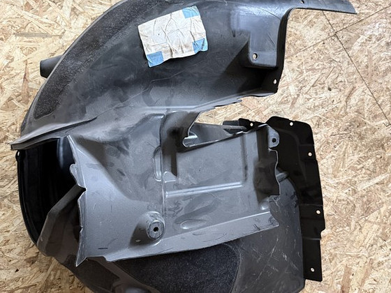 BMW e60-61 ORIGINAAL UUS logar L