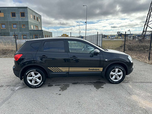Продам Nissan Qashqai 2010г 1,6 бензин мануал (4 фото из 12)