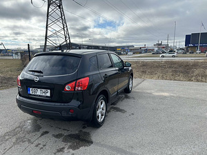 Продам Nissan Qashqai 2010г 1,6 бензин мануал (5 фото из 12)