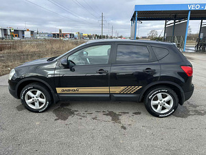 Продам Nissan Qashqai 2010г 1,6 бензин мануал (7 фото из 12)