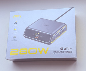 AOHI The Future AI PD3.2 280W 6-Port Desktop (7 foto / 10)