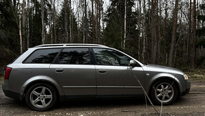 Audi A4 (6 фото из 9)