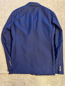 Tommy Hilfiger tumesinine ülikond (2 foto / 8)
