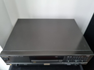 CD-плеер Technics SL-PS70 (2 фото из 4)