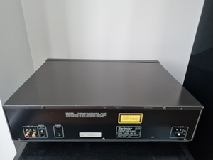 CD-плеер Technics SL-PS70 (3 фото из 4)