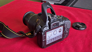 Nikon D5600 KIT 18-55VR (3 фото из 4)