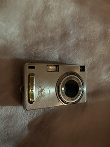 Цифровые фотоаппараты (5 фото из 7)