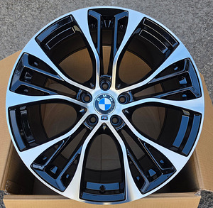 Новые диски R20 5x120 BMW x5 x6 f15 f16 e70 e71 e53 599M (1 фото из 4)