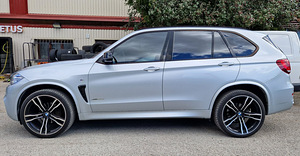 Новые диски R20 5x120 BMW x5 x6 f15 f16 e70 e71 e53 612M (5 фото из 5)