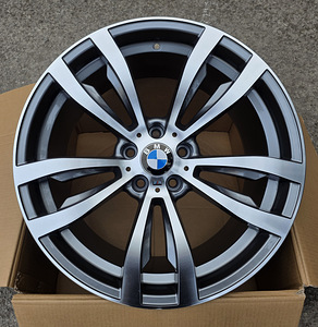 R20 диски 5x120 BMW x5 x6 f15 f16 e70 e71 e53 469M - новые (1 фото из 4)