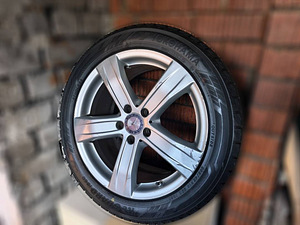 Оригинальные диски Mercedes R18 8.5Jx18, зимние шины 255x45 (1 фото из 2)