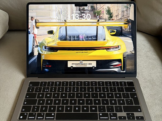Apple MacBook Air 13” (M3, 2024)