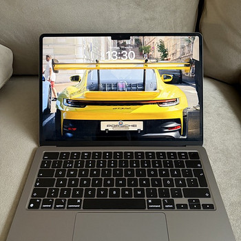 Apple MacBook Air 13” (M3, 2024)