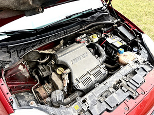 Fiat Punto (12 foto / 13)