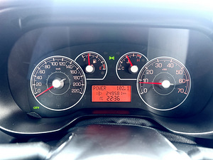 Fiat Punto (9 foto / 13)