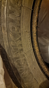 Шина 205/55R16 (4 фото из 4)