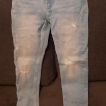 Müüa Zara laste teksad, suurus 122 cm