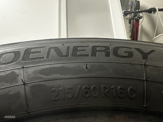 Suverehvid 215/60/R16c