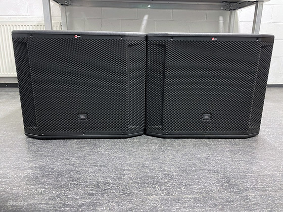 JBL SRX818SP + rattad + transpordikotid