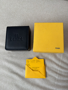Fendi Orologi 7000G naiste käekell (4 foto / 4)