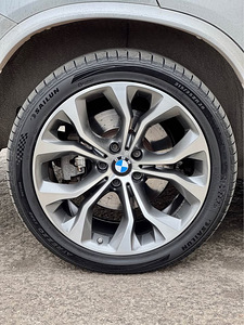 BMW Style 451 erilaiused 20’ OEM veljed rehvidega (uueväärse (4 foto / 10)