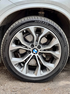 BMW Style 451 erilaiused 20’ OEM veljed rehvidega (uueväärse (2 foto / 10)