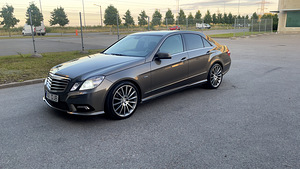 Пакет Mercedes-Benz AMG (2 фото из 9)