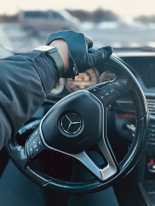 Пакет Mercedes-Benz AMG (9 фото из 9)