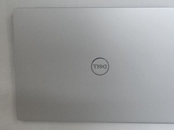 Laptop DELL 13 9340
