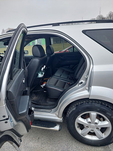 Kia sorento (3 фото из 5)